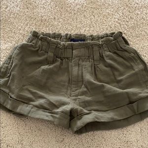 AEO Cargo like shorts